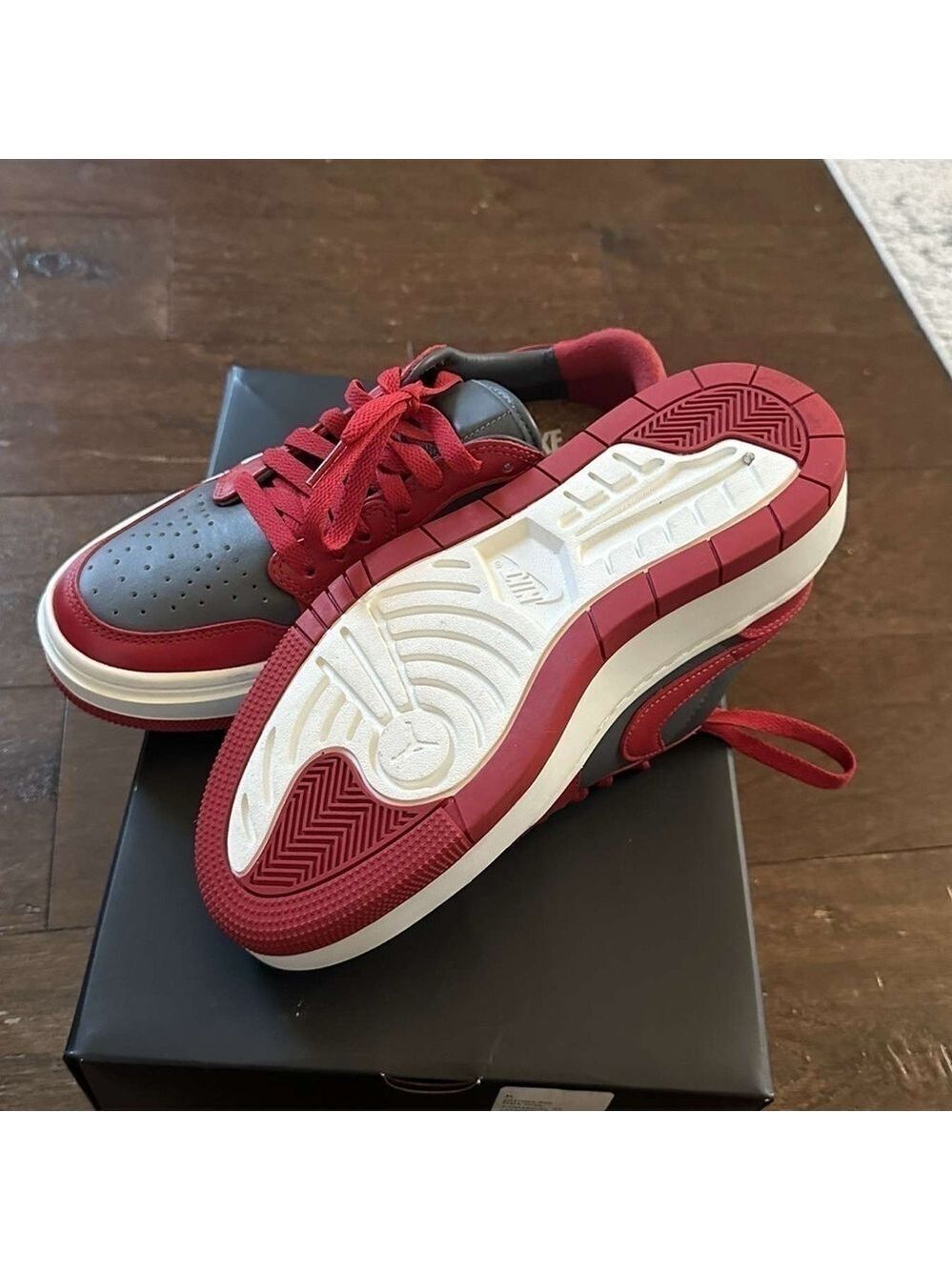 Nike Air Jordan 1 Elevate Low W7.5 Red Gray LN - Picture 11 of 13